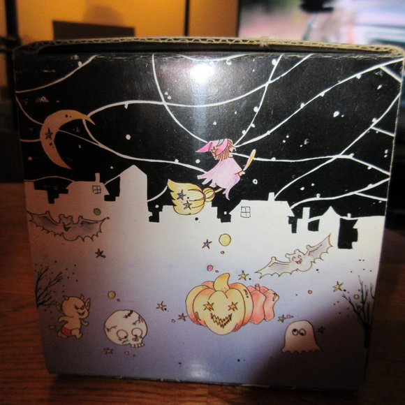 12 light up pumpkin Halloween string along lights - Picture 6 of 9